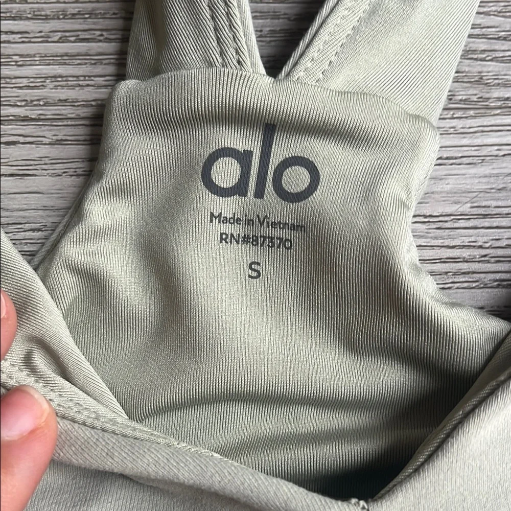 ALO Yoga Light Gray Women's Top